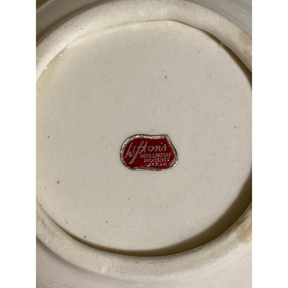 Vintage Small Lefton Grape Pattern Cream Ceramic Pitcher and Bowl Set - Picture 6 of 7